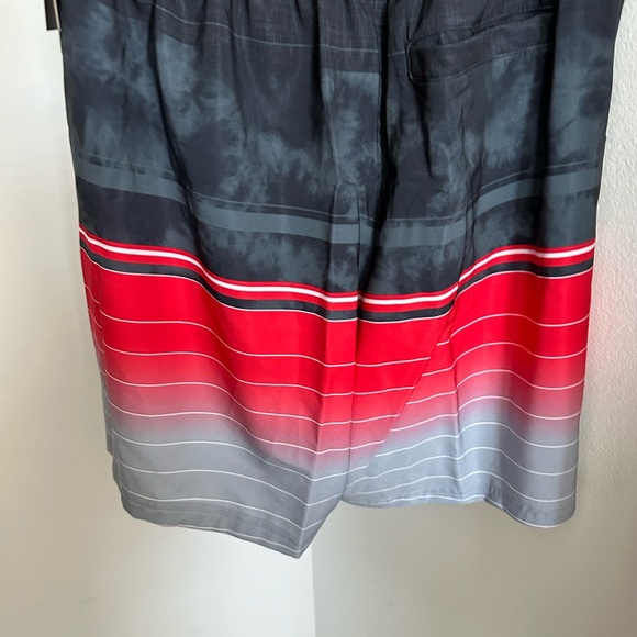 Under Armour Swim Trunks Mens Black and Red Small MSRP $62 USSFK1603-001 - Picture 13 of 13